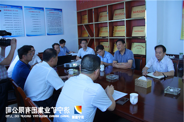 柳景武一行到落陵视察机电产业园区建设