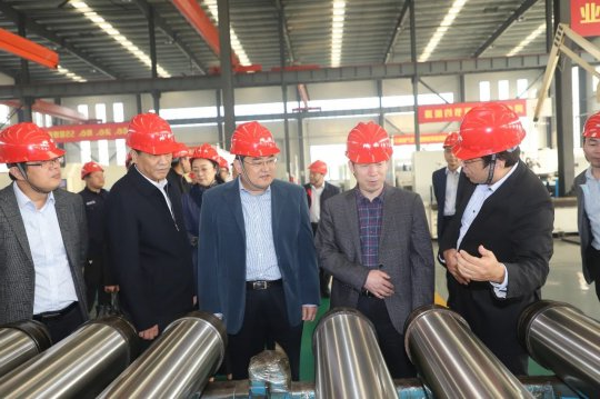 黄传真一行到海纳科技公司、济宁能源精密制造产业园调研