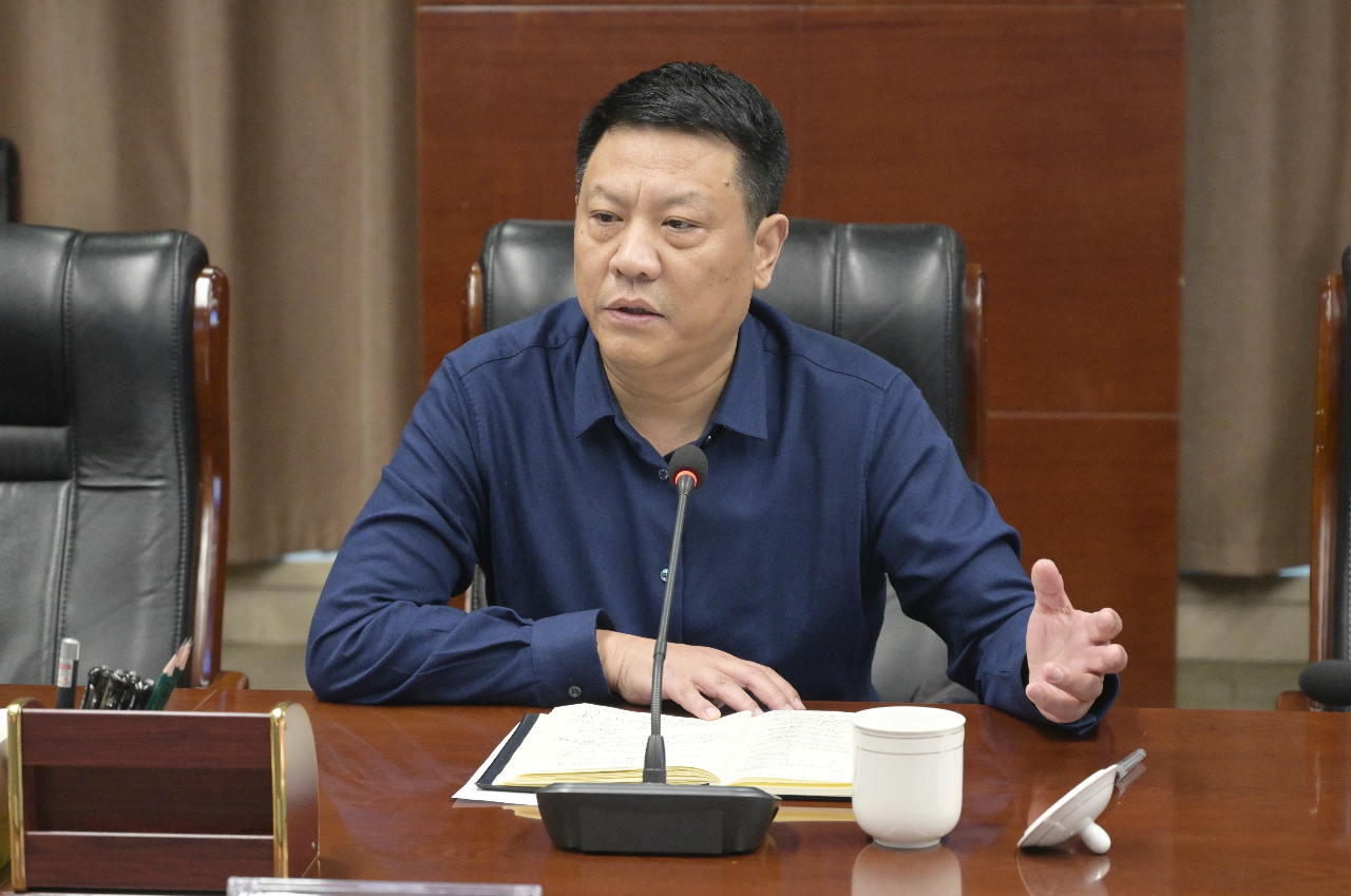 集团公司召开“解放思想 实事求是 完善管理 确保安全”主题教育专题反思会1.jpg