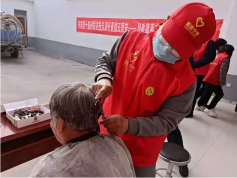 赠人玫瑰之手，经久犹有余香