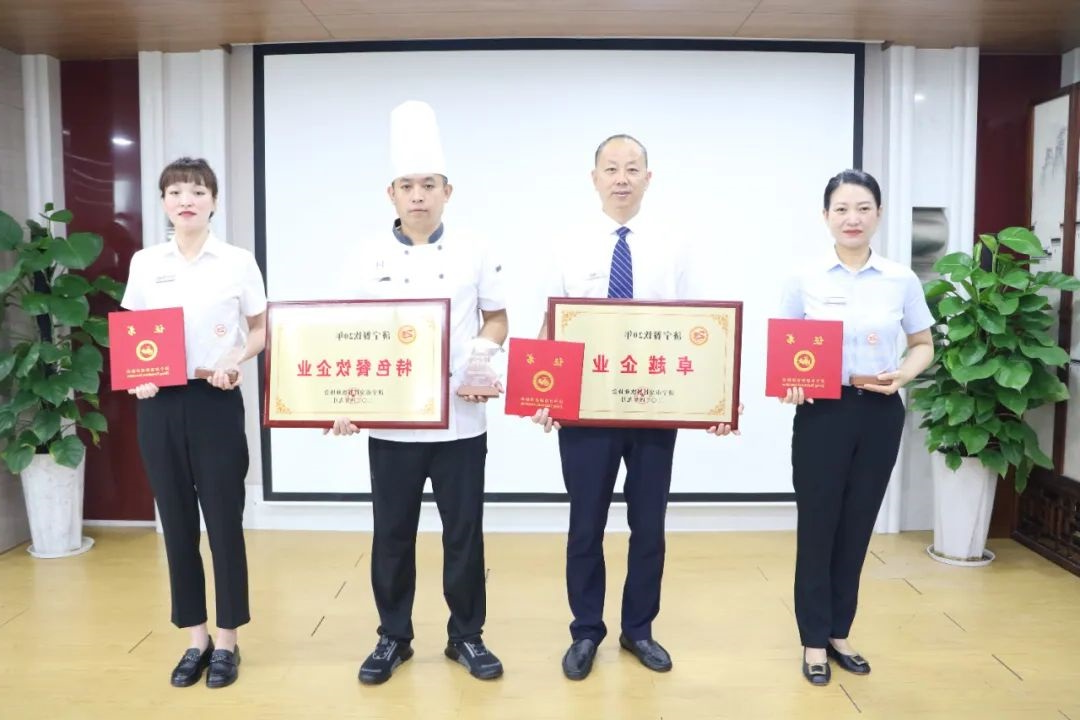 1725710148109976.jpg 0001.jpg