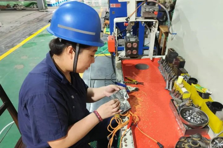 阳城煤矿自主维修电磁阀驱动器见成效