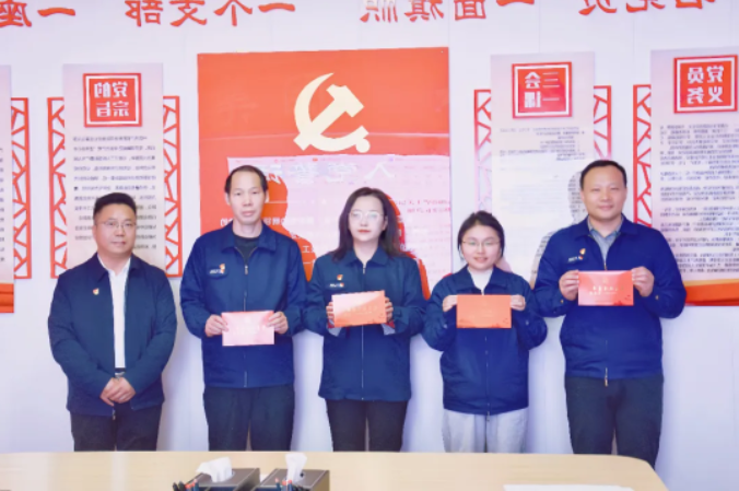 1739847092139362.png 1739847152365.png