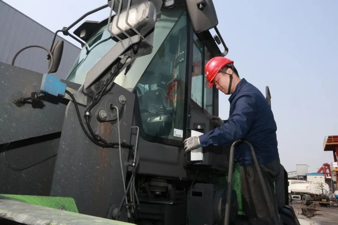 1747643045555669.jpg 000006.jpg