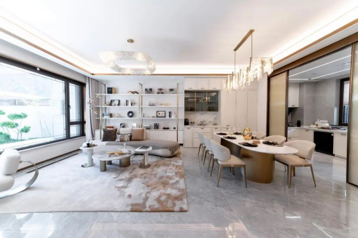 能源蓝城·春风仁里丨智能科技焕新，打造宜居生活新典范