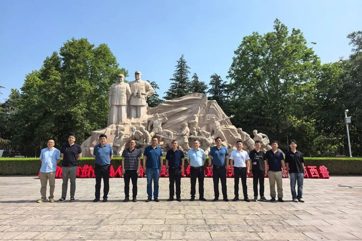 济宁能源港航党支部与中国船级社武汉分社综合管理党支部开展党建共建活动