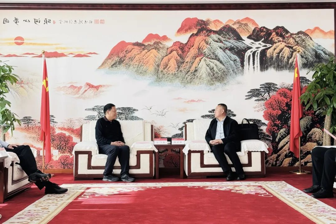 1760596710873975.jpg 05.jpg