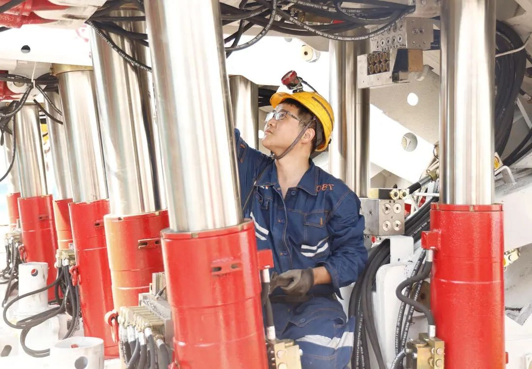 1763598238168641.jpg 01.jpg